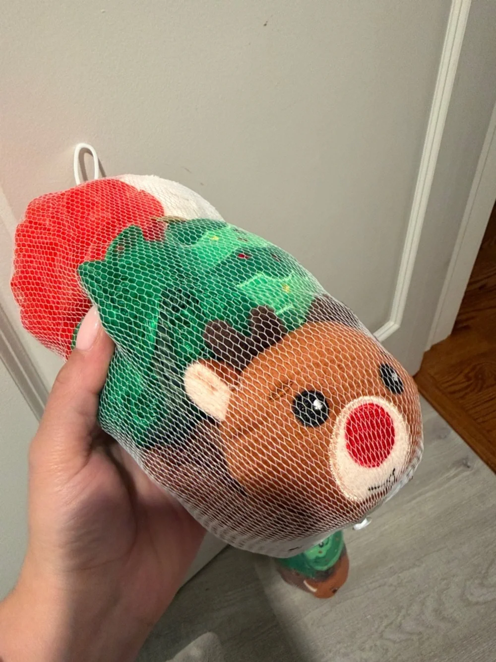 Plush Holiday Loofahs — Santa, Christmas Tree & Reindeer (Set of 2) NWT 🎅🏼🎄